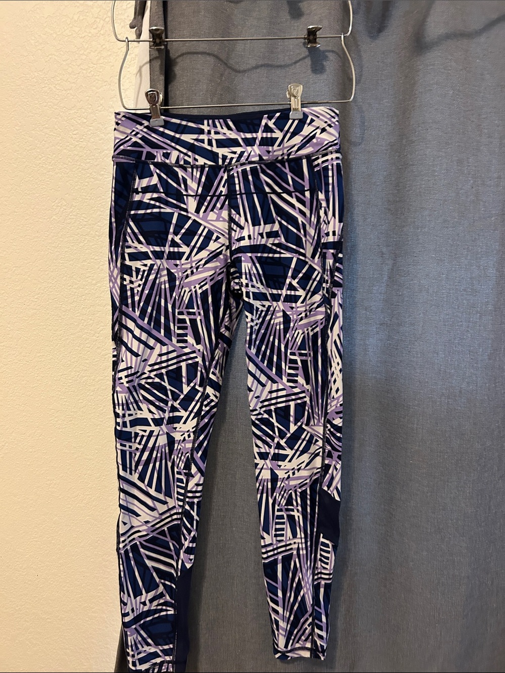 Calvin Klein Performance Navy, White & Lavender Geometric Leggings